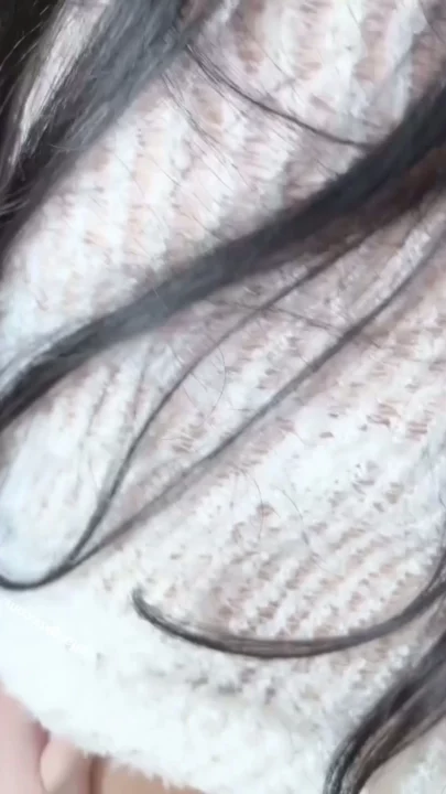 Screenshot 15 aus Japanische POV Amateur — Schüchterne Schönheit auf kariertem Boden mit unsichtbarem Partner
