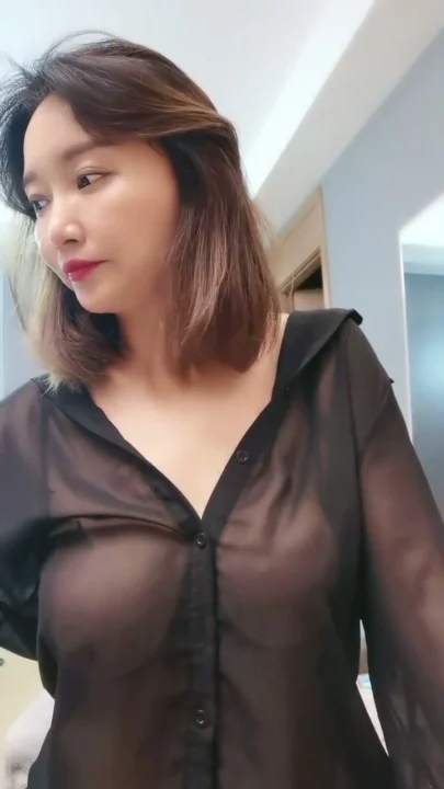 Screenshot 20 from Japonesa en primera persona con tetas grandes y provocación en ropa interior — Medias negras y masturbación mostrando la cara