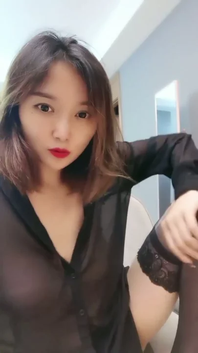 Screenshot 9 from Japonesa en primera persona con tetas grandes y provocación en ropa interior — Medias negras y masturbación mostrando la cara