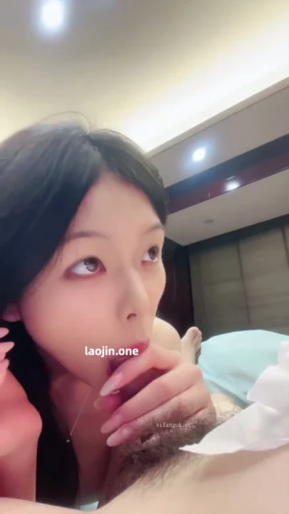 Screenshot 2 from Japanese POV Blowjob — Petite Beauty Squirting Nonstop