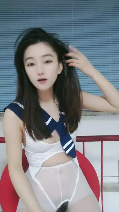 Screenshot 1 from 일본 여고생 제복 속 얼굴 공개 아마추어가 보여주는 POV 블로우잡