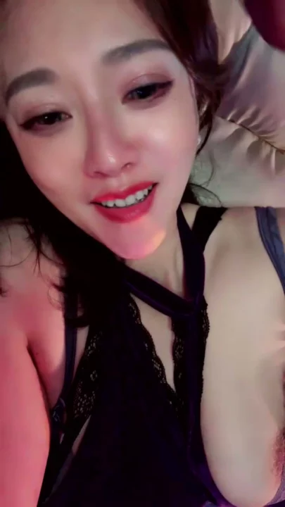 Screenshot 10 from Cunni en POV avec crème — Lingerie noire et gode rose qui gicle [FC2-PPV-43382]