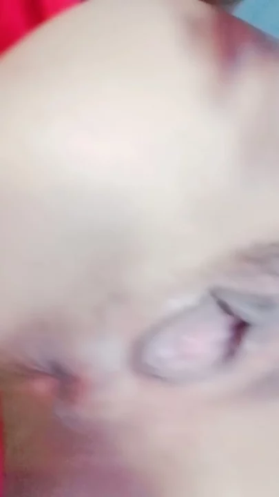 Screenshot 14 from Japonesa en POV con crema dentro — Aficionada mostrando su cara, tatuaje y medias