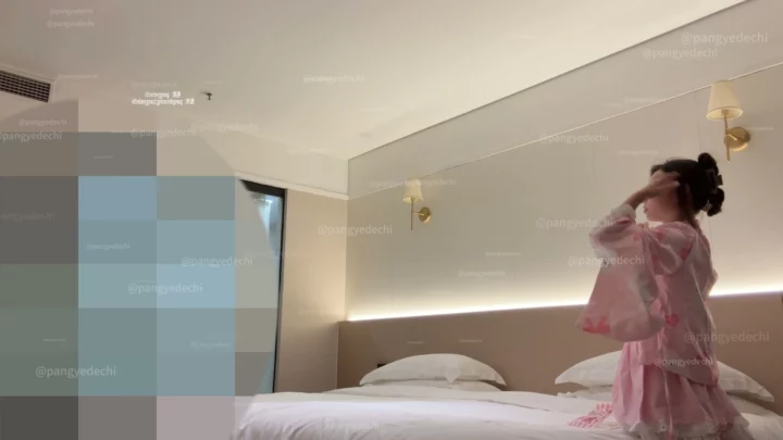 Screenshot 2 from Japanese POV Creampie — Petite Beauty in Hotel with Face Shown
