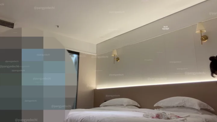 Screenshot 4 from Japanese POV Creampie — Petite Beauty in Hotel with Face Shown