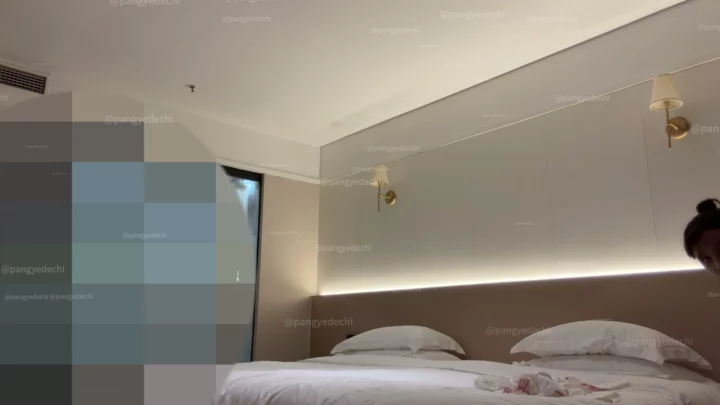 Screenshot 5 from Japanese POV Creampie — Petite Beauty in Hotel with Face Shown