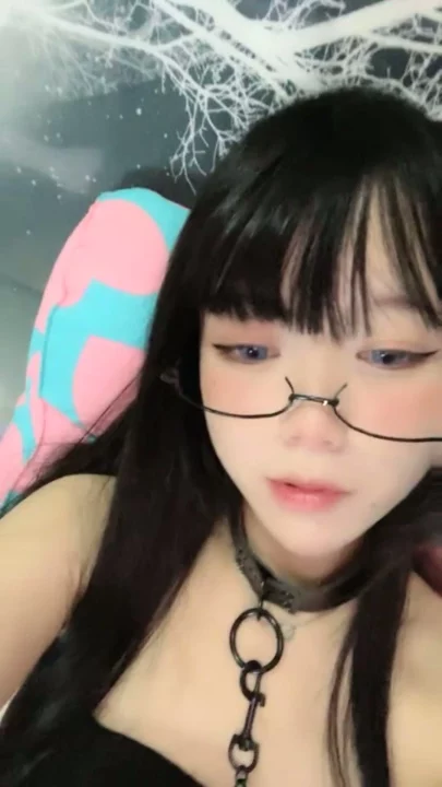 Screenshot 14 from 日本 POV 内射 — 穿黑色内衣和项圈的清瘦素人美女