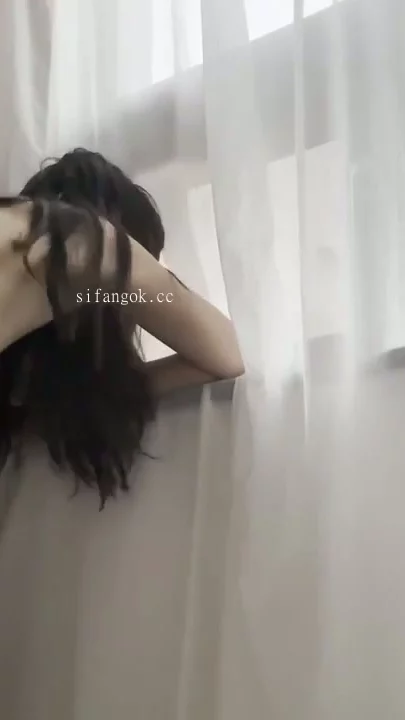 Screenshot 15 from Amadora Magra com Rosto Visível em Lingerie e Vestido Floral — Gozo Interno Japonês