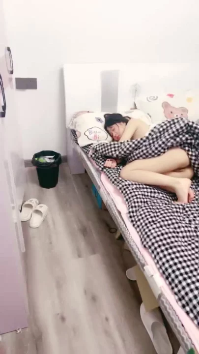 Screenshot 6 from Japanese POV Creampie — Vivi Fucked Hard While Sleeping in Hotel [FC2-PPV]
