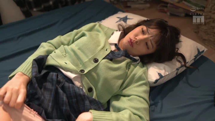 Screenshot 4 from Japanese POV Creampie — Xinyi Schoolgirl Uniform Casting in Bedroom