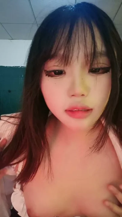 Screenshot 6 from JAV Sudut Pandang Orang Jepang — Cewek Kurus Amatir dengan Payudara Mungil Telanjang dan Mainin Memek