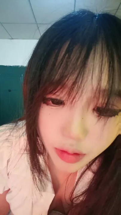 Screenshot 7 from JAV Sudut Pandang Orang Jepang — Cewek Kurus Amatir dengan Payudara Mungil Telanjang dan Mainin Memek