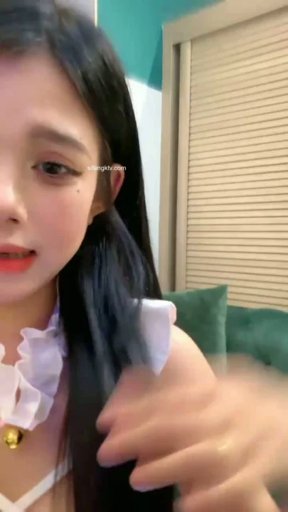 Screenshot 1 from 일본식 시점 릴리브 마스터버레이션 — 흰색 레이스 속 작은 아름다움