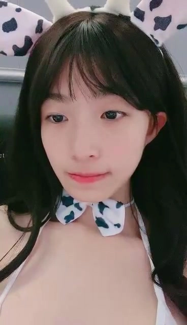 Screenshot 19 aus Japanische POV: Petite Asiatin in Dessous verführt dich im Bett mit heißem Tease