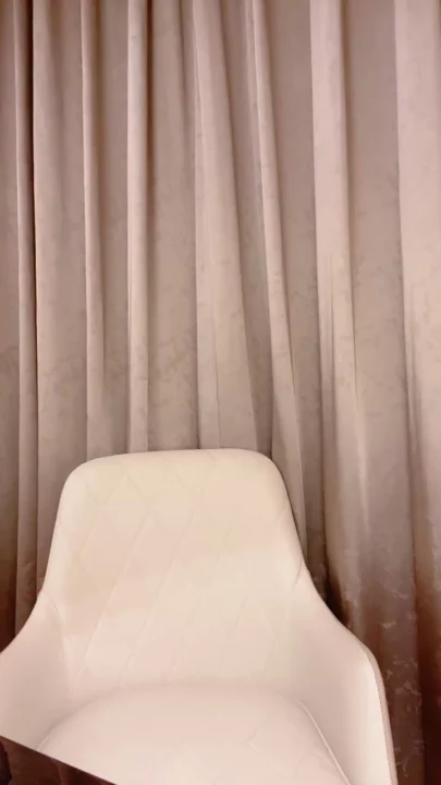 Screenshot 10 aus Japanische POV: Petite Asiatin in Dessous verführt dich im Bett mit heißem Tease