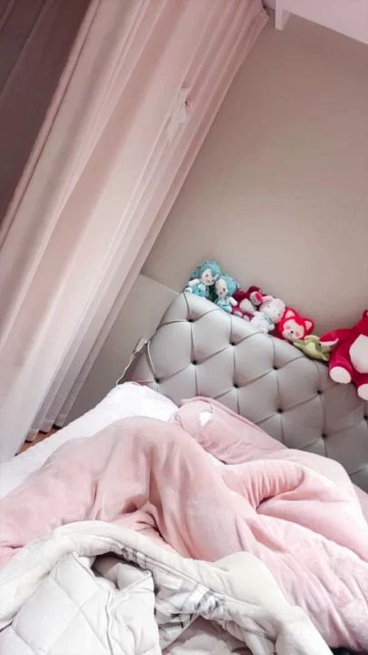 Screenshot 12 from Japanese POV Masturbation — Big-Tits Amateur in Lingerie