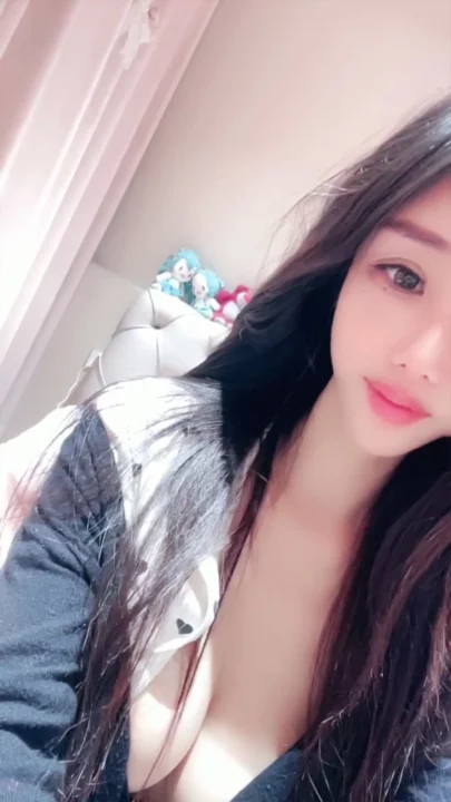 Screenshot 14 from Japanese POV Masturbation — Big-Tits Amateur in Lingerie