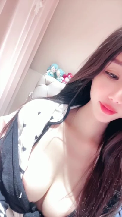 Screenshot 17 from Japanese POV Masturbation — Big-Tits Amateur in Lingerie