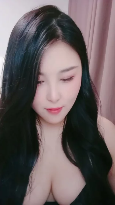 Screenshot 4 from Japanese POV Masturbation — Petite Beauty in Black Lace Lingerie