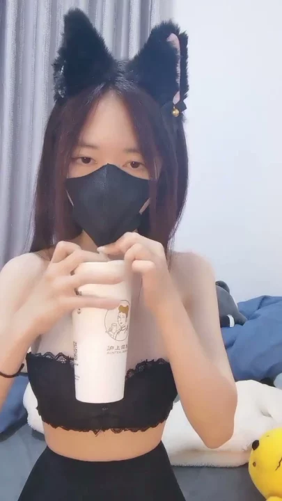 Screenshot 29 from Japanese POV Masturbation — Petite Beauty in Lingerie and Face Mask