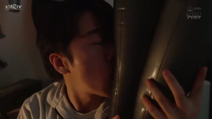 Screenshot 1 from POV Jepang Masturbasi — Guru Pakai Stoking dan Lingerie