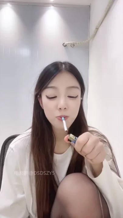 Screenshot 23 from Japanese POV Masturbation — Xinyi’s Solo Lingerie Toy Play Leak
