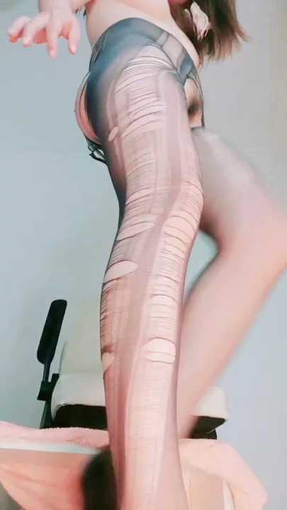 Screenshot 15 from Japanese POV Masturbation — Yuyu in Stockings and Glasses Fingers Pussy on Cam