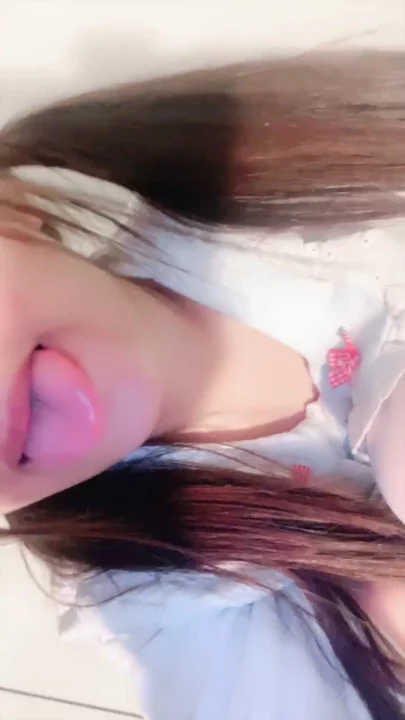 Screenshot 2 from Japanese POV Uncensored — Beibei’s Amateur Dildo Session with Off-Frame Partner