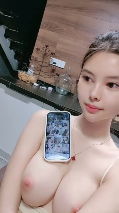 Screenshot 4 from POV Jepang Tanpa Sensor — Amatir Montok Main Dildo di Kamar [FC2-PPV]