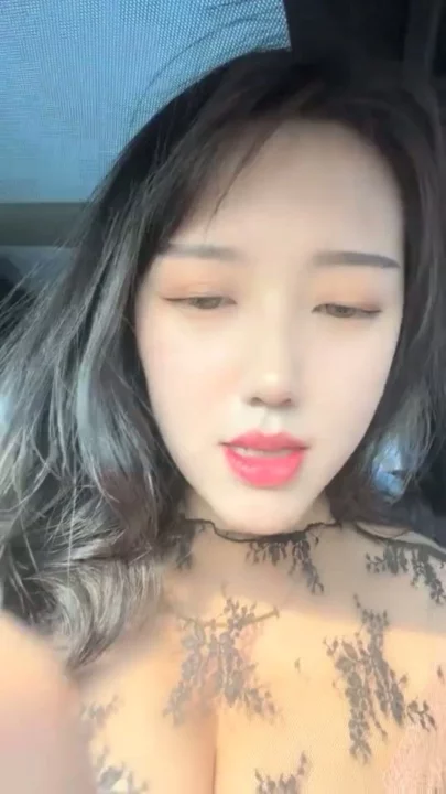 Screenshot 14 from Japonesa em Primeiro Plano Desencensurada — Lingerie Preta e Vibrador no Quarto