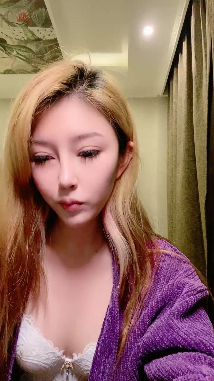 Play video: Japanese POV Uncensored — Blonde Amateur Creampie in Hotel [FC2-PPV-393210]