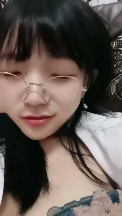 Screenshot 22 from POV Jepang Tanpa Sensor — Bobo Ngentot Sendiri Pakai Mainan dan Kacamata
