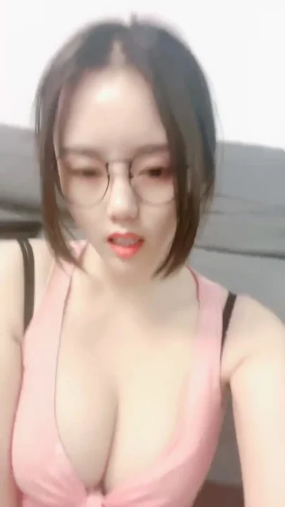 Screenshot 11 aus Japanische POV unzensiert — üppige Amateur in Dessous bekommt Creampie