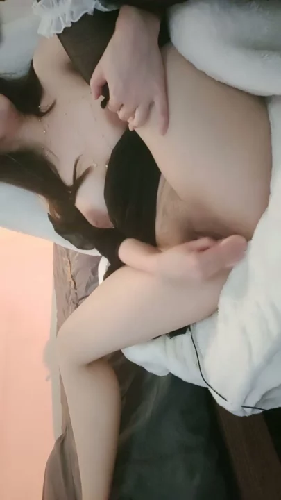 Screenshot 6 from 일본 POV 무삭제 — 섹시한 란제리 미녀와 화면 밖 파트너의 뜨거운 시간