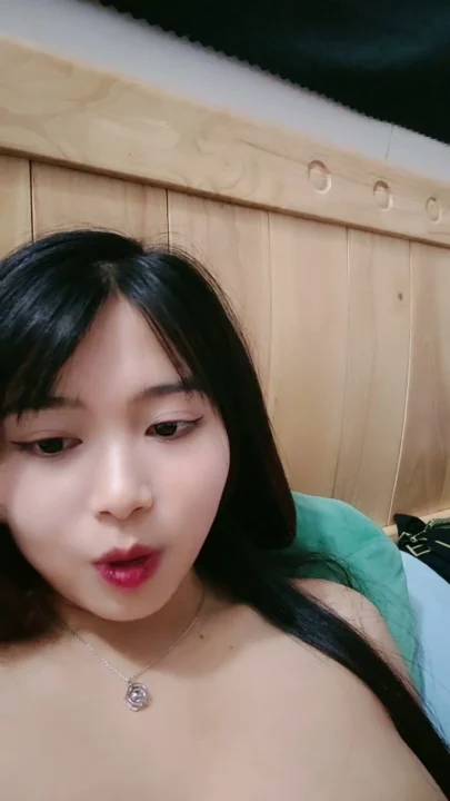 Screenshot 5 from POV Japonais Non Censuré — Amatrice Visage Découvert Se Doigte avec Instructions Hors Cadre