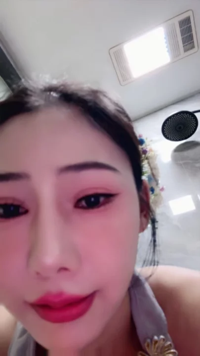 Screenshot 3 from Japanese POV Uncensored — Face-Shown Amateur with Dildo and Floral Clips [FC2-PPV-3050]