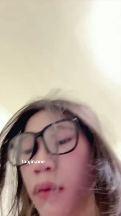 Screenshot 15 from Japanese POV Uncensored — Glasses Girl Creampie in Bedroom [FC2-PPV-4874379]