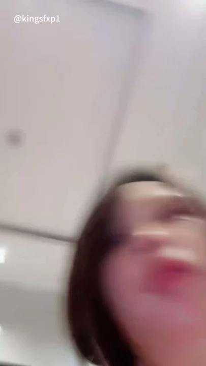 Screenshot 29 aus Japanische POV-Aufnahme ohne Zensur — Lele's rohe Amateur-Chemie im durchsichtigen Dessous
