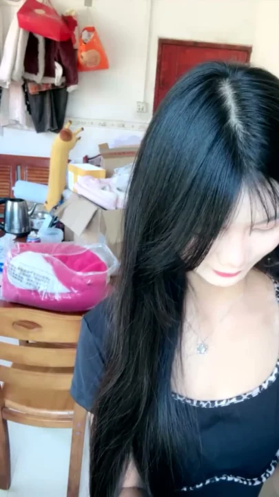 Screenshot 11 from Japanese POV Uncensored — Linlin Amateur Creampie and Blowjob in Bedroom