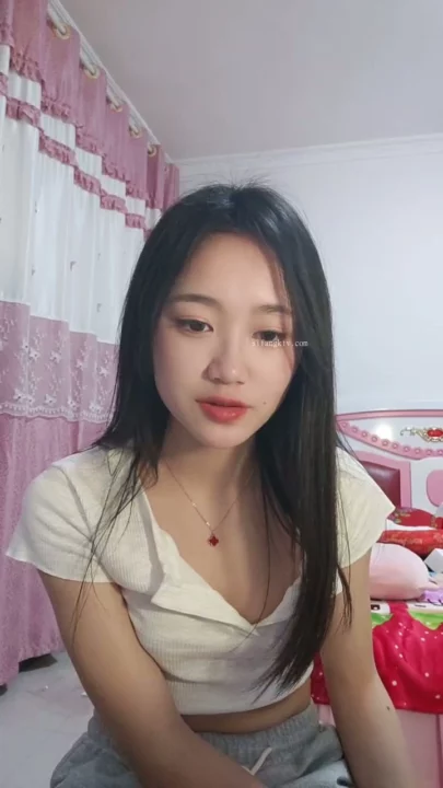 Screenshot 15 from Japanese POV Uncensored — Linlin’s Amateur Bedroom Tease with Dildo and Off-Frame Partner