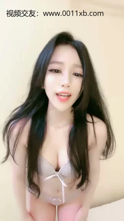 Screenshot 5 from Lin en lingerie fine se caresse dans sa chambre — version non censurée !