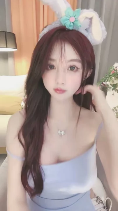 Screenshot 4 from 일본 아마추어 생방송 - 파란 속옷 입고 얼굴 공개 무삭제 POV