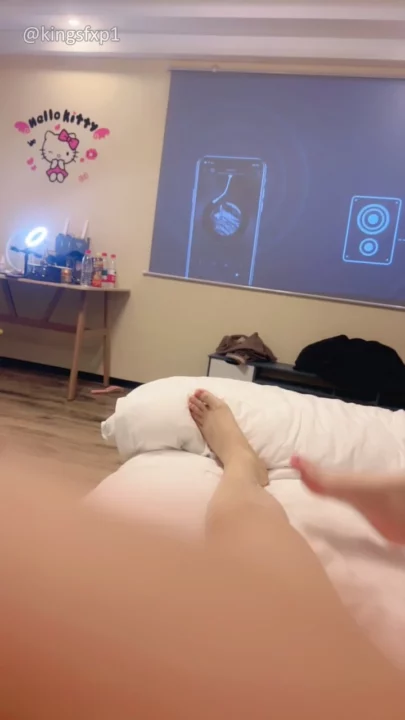 Screenshot 1 from Jepang POV Tanpa Sensor — Cewek Alami Digencet Kontol di Kamar