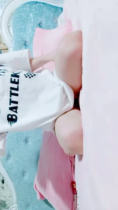 Screenshot 2 from Japanese POV Uncensored — Petite Amateur on Pink Bed with Dildo and Double Penetration
