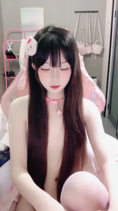 Screenshot 25 from Japonesa em Primeiro Plano Desencensurada — Amadora Pequena com Dildo e Parceiro Fora de Cena