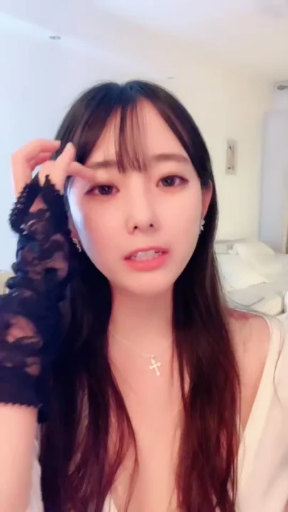 Screenshot 5 from 日本无码第一视角 —— 小巧业余女优的独演与双人戏结合