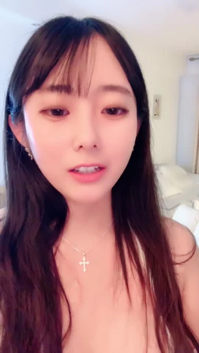 Screenshot 6 from 日本无码第一视角 —— 小巧业余女优的独演与双人戏结合