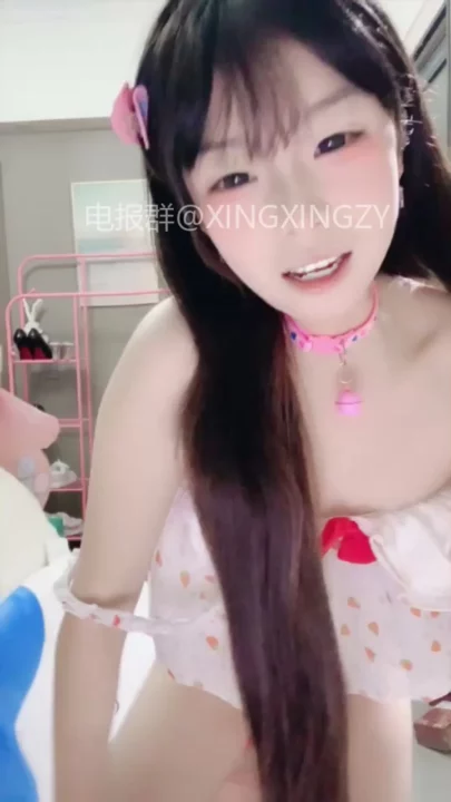 Screenshot 18 from Japanese POV Uncensored — Petite Yiyi Nude in Gaming Chair