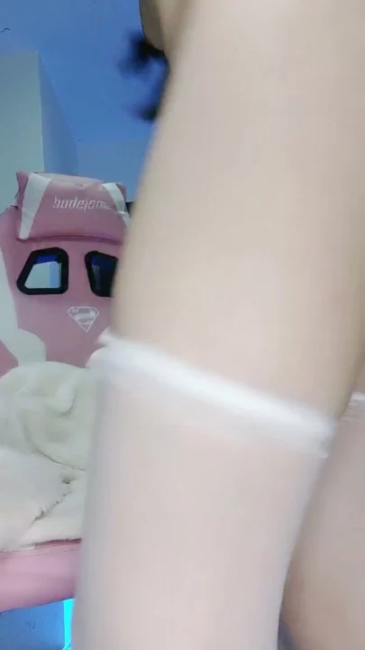 13번 스크린샷, Japanese POV Uncensored — Ranxi Takes Creampie in Lingerie에서 캡처됨