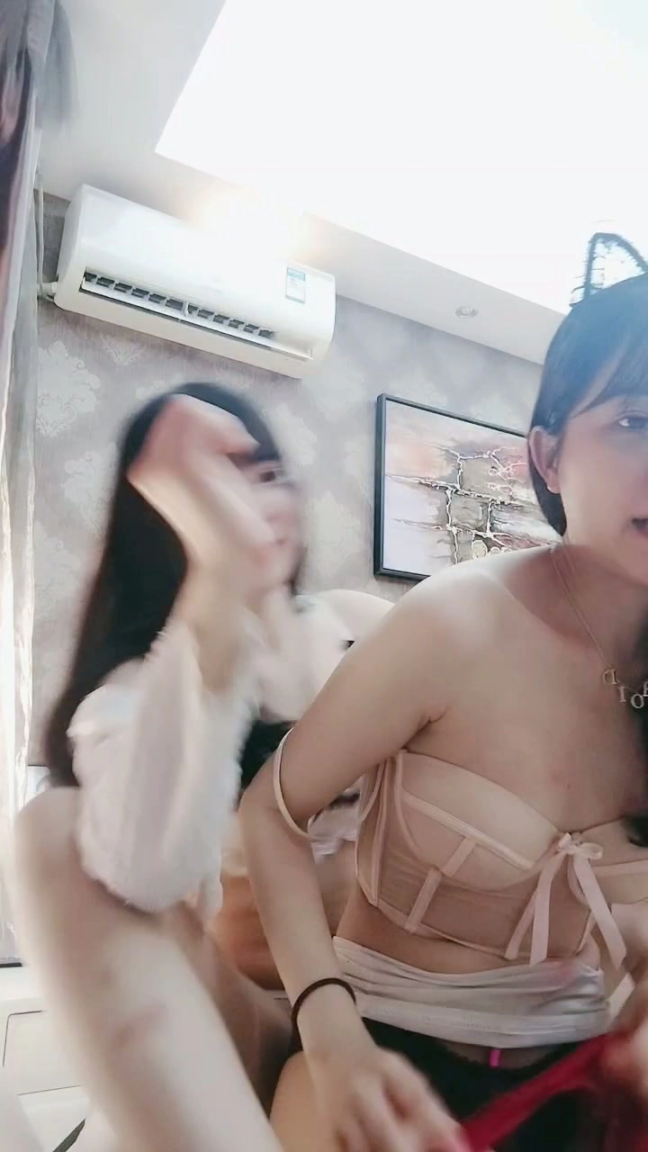 Play video: 日本无码第一视角 — 清瘦素人内射露脸 [FC2-PPV-4567890]